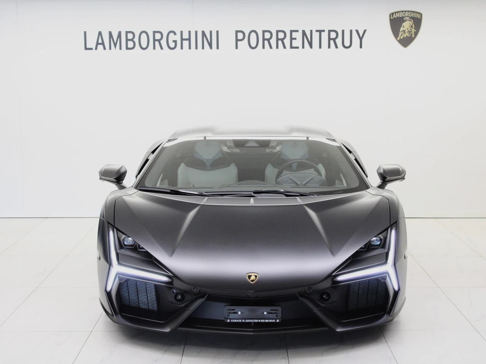 Lamborghini Revuelto, 5/8