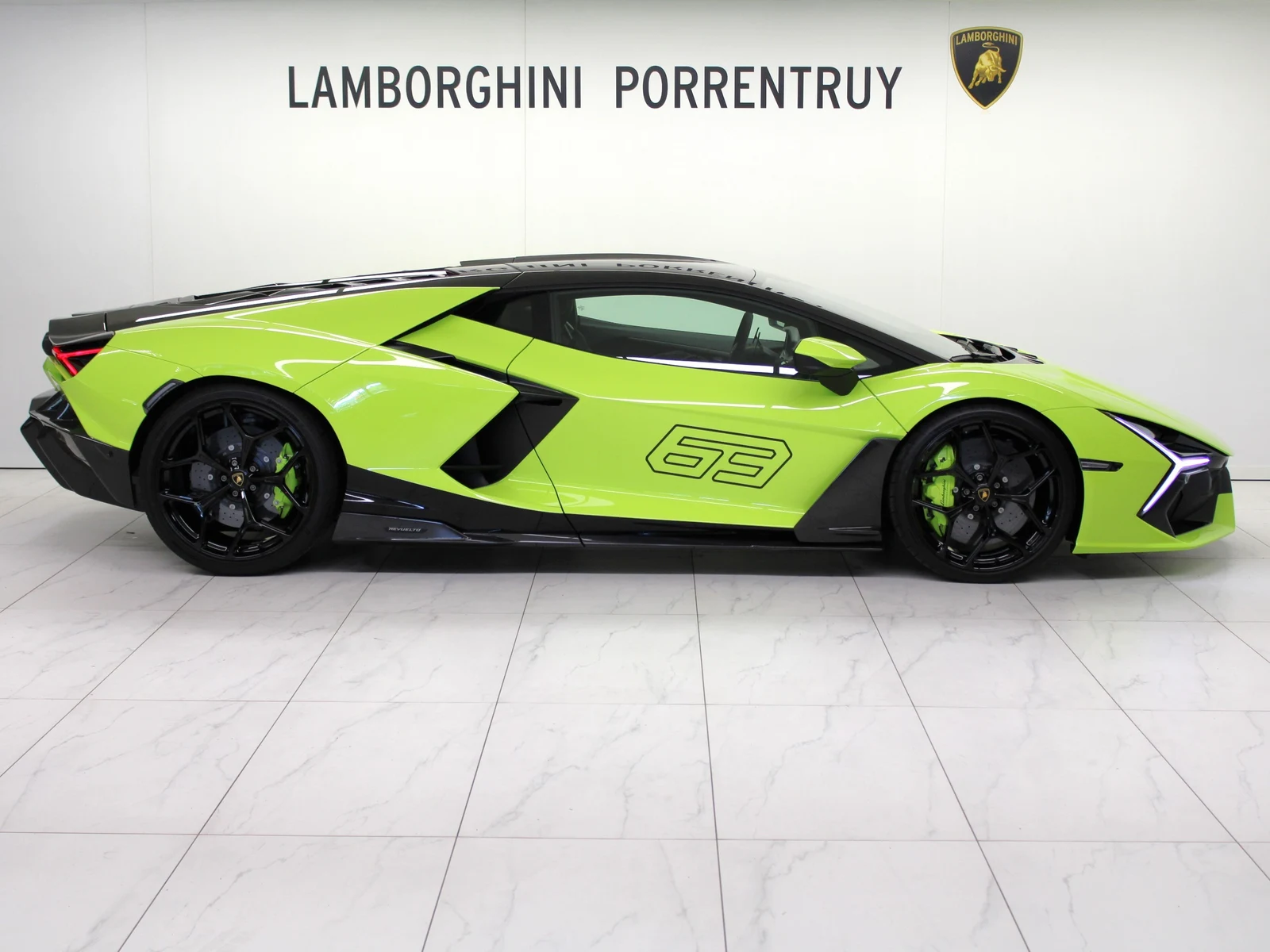 Lamborghini Revuelto, 2/8