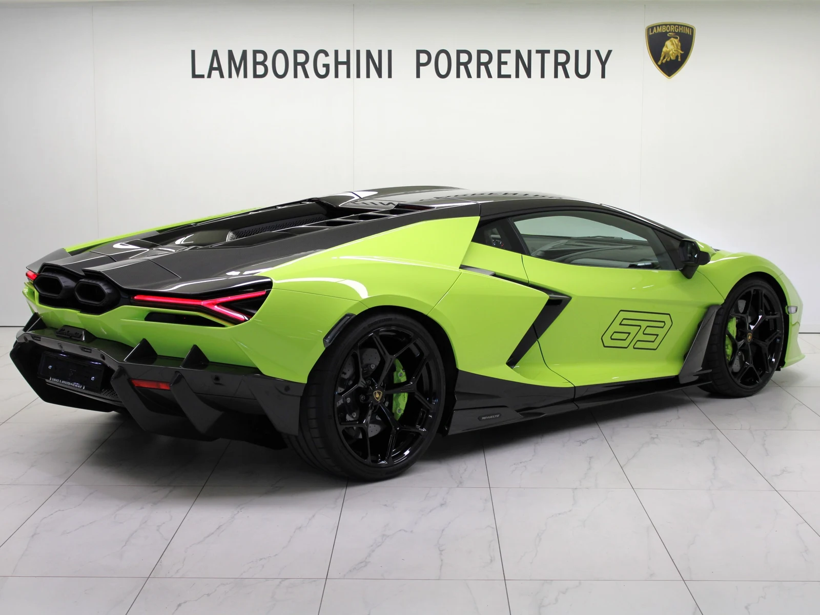 Lamborghini Revuelto, 3/8
