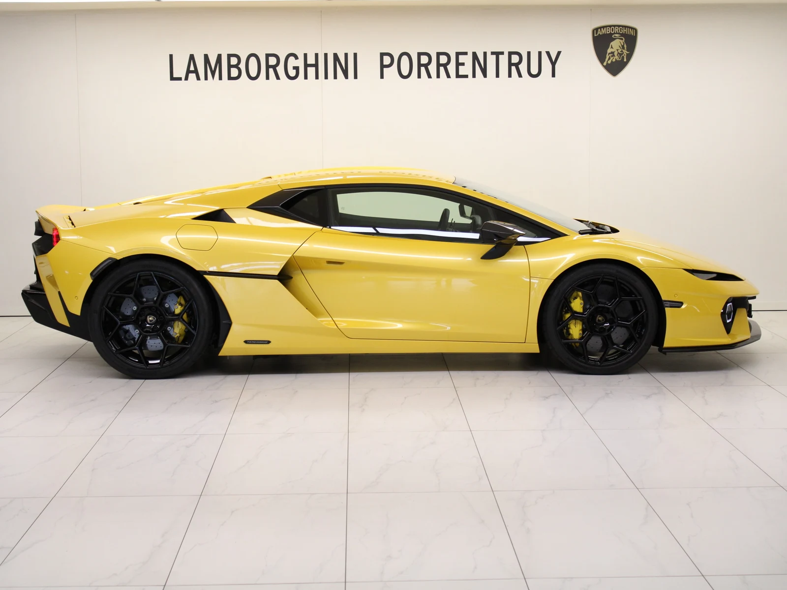 Lamborghini Temerario, 2/5