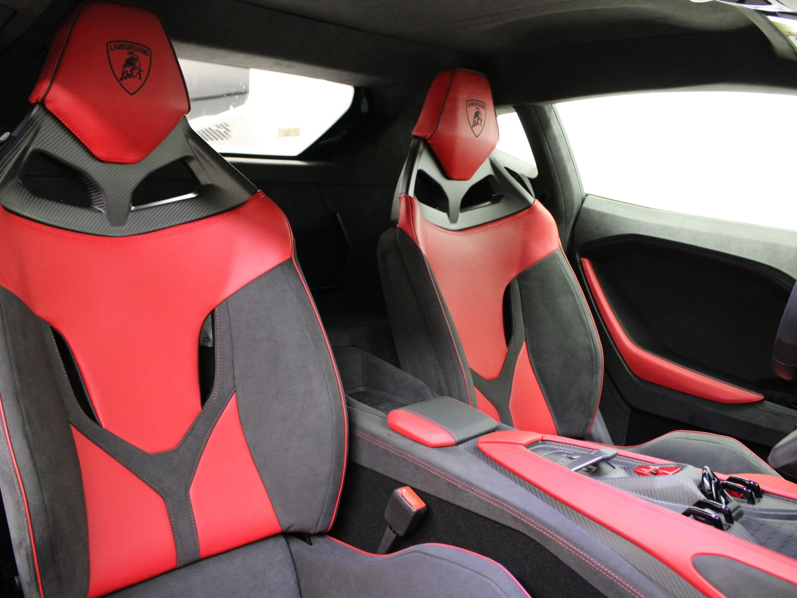 Lamborghini Temerario, 6/6