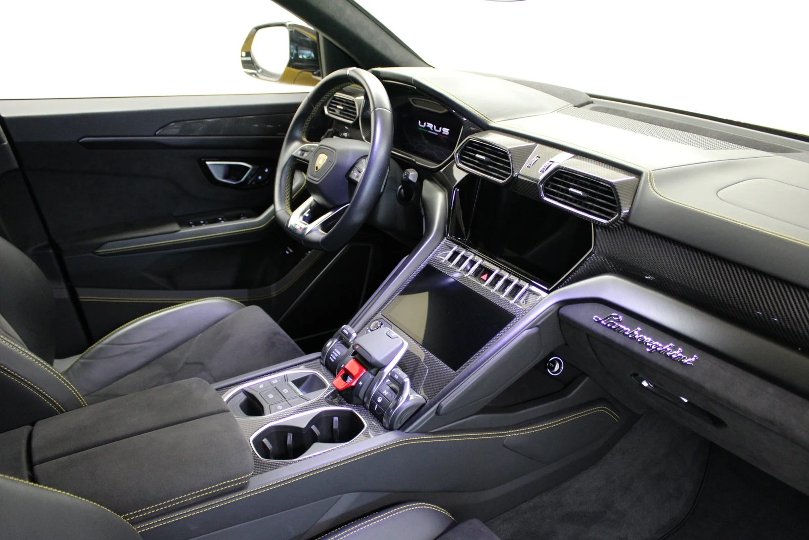 Lamborghini Urus, 8/9