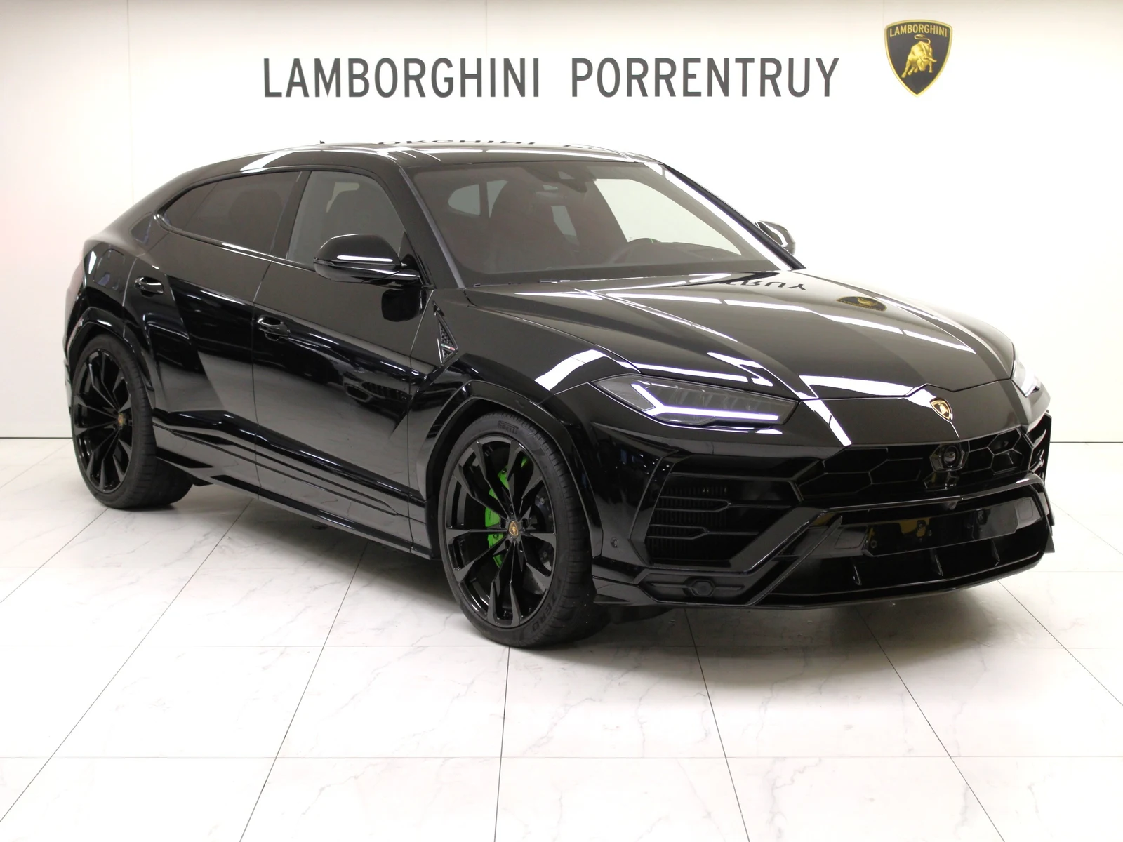Lamborghini Urus, 4/10