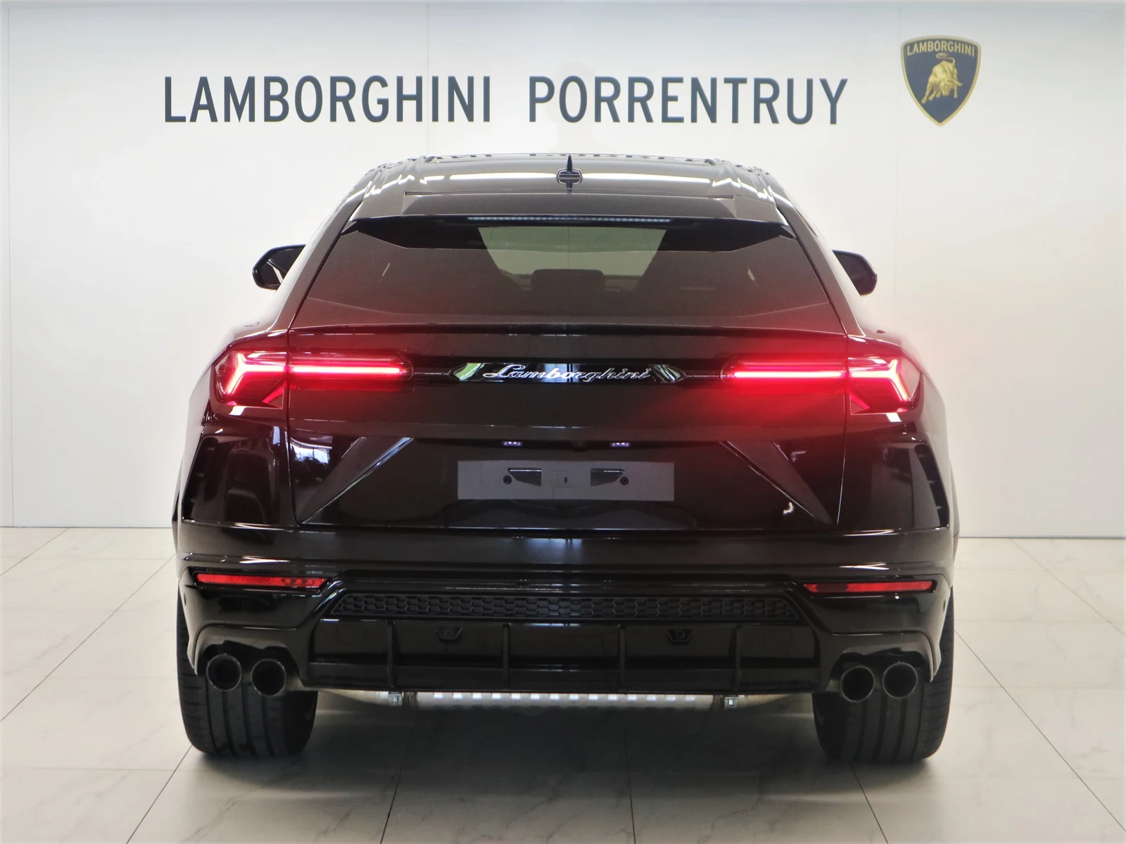 Lamborghini Urus, 7/10
