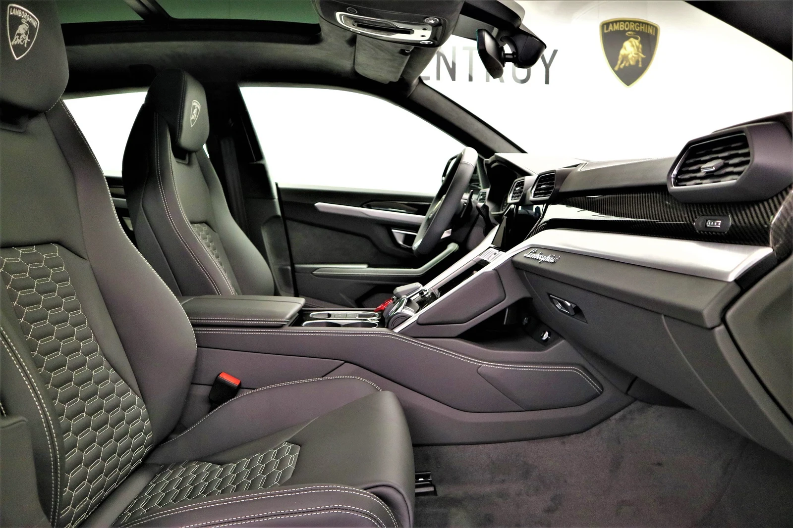 Lamborghini Urus Graphite Capsule, 7/8