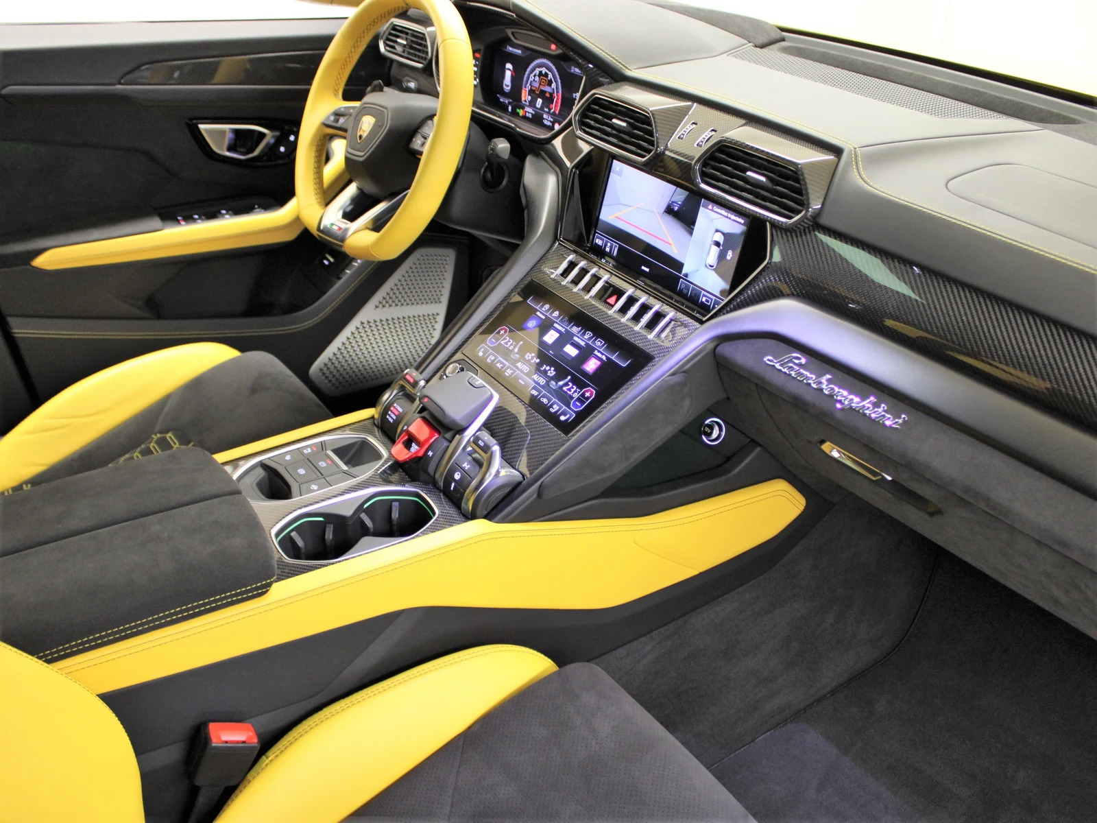 Lamborghini Urus Pearl Capsule, 5/6