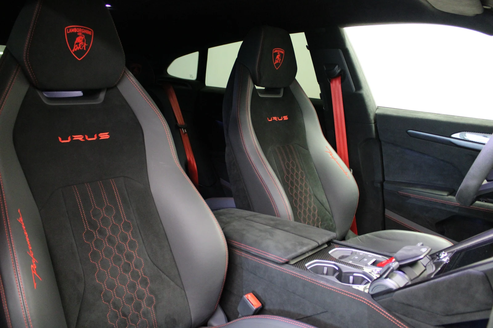 Lamborghini Urus Performante, 7/8