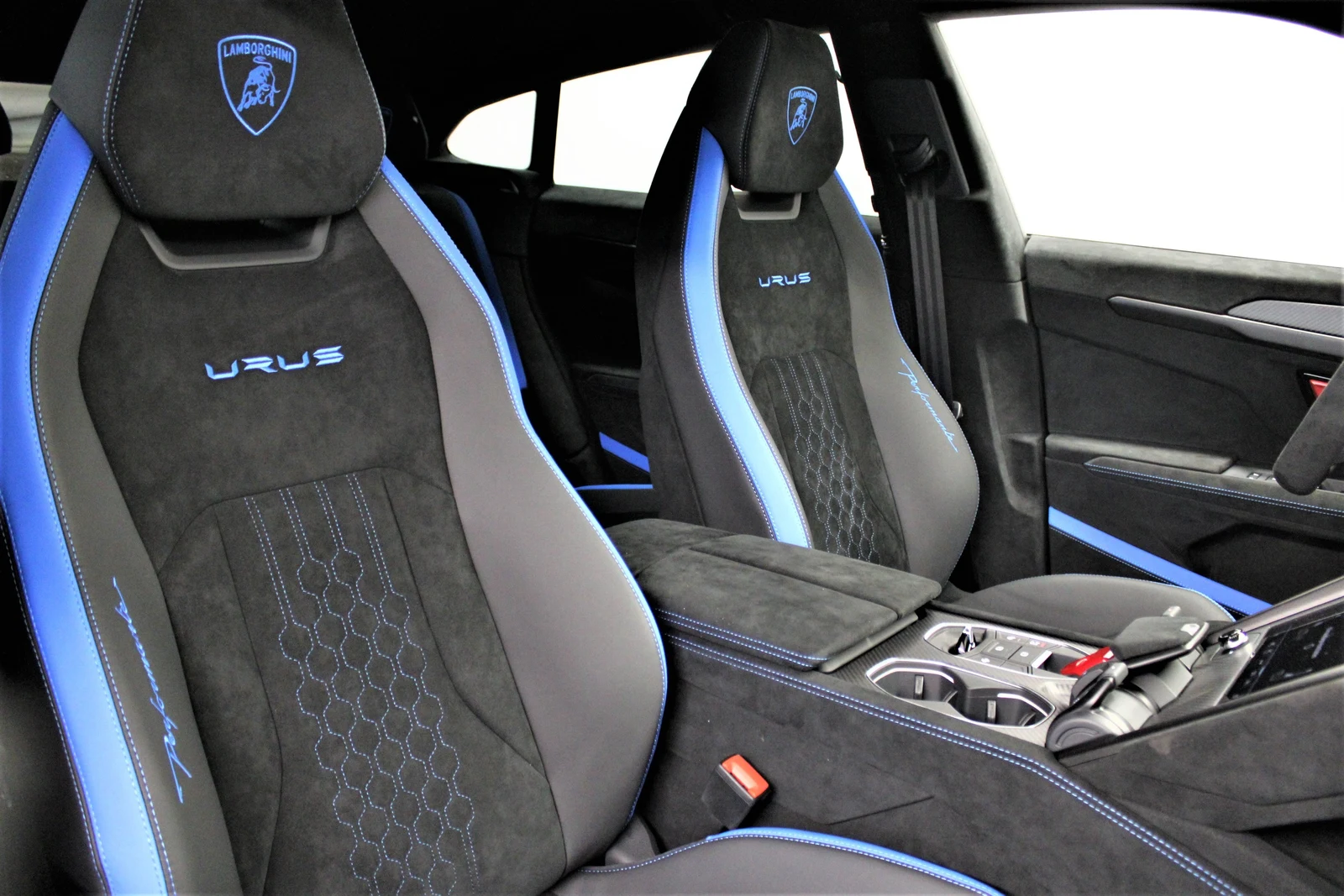 Lamborghini Urus Performante, 6/8