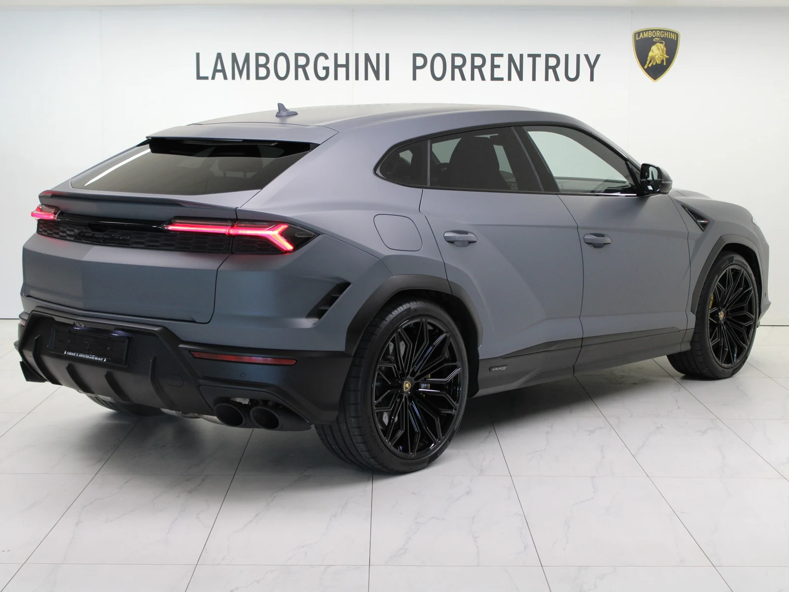 Lamborghini Urus SE, 3/8