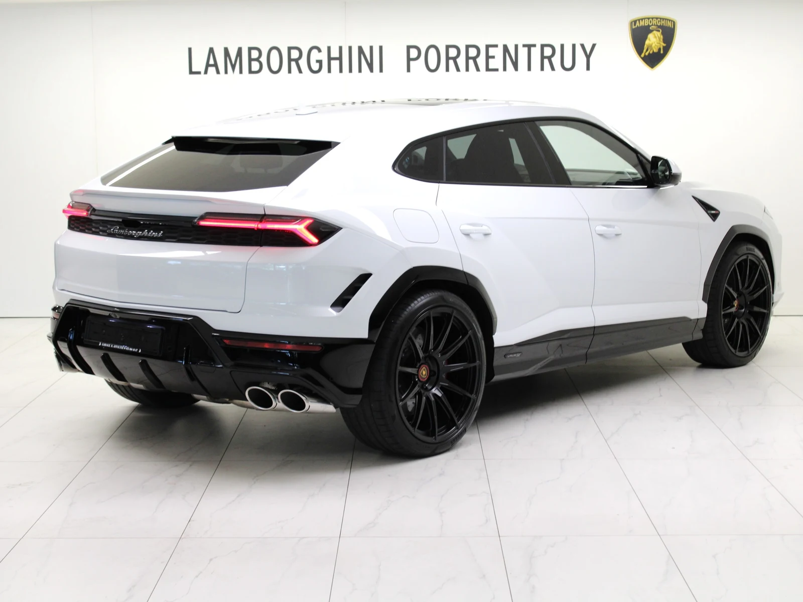 Lamborghini Urus SE, 3/8