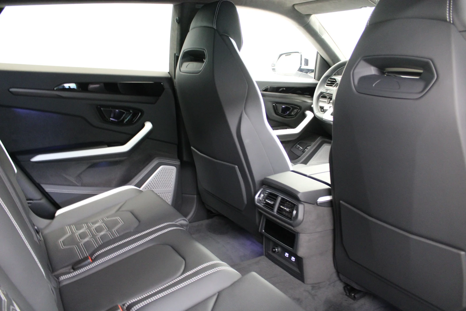 Lamborghini Urus SE, 8/8