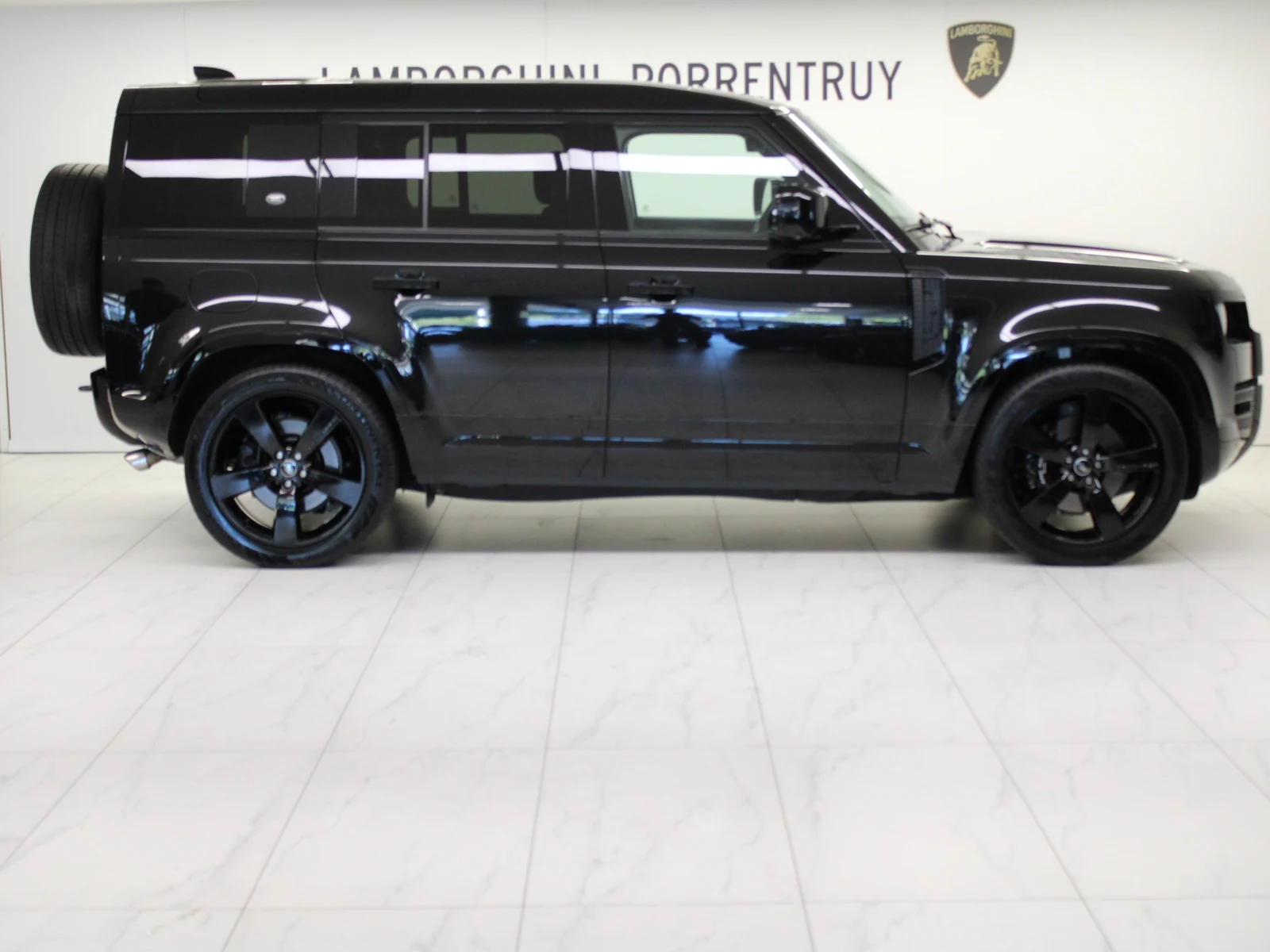 Land Rover Defender 110 V8, 2/8