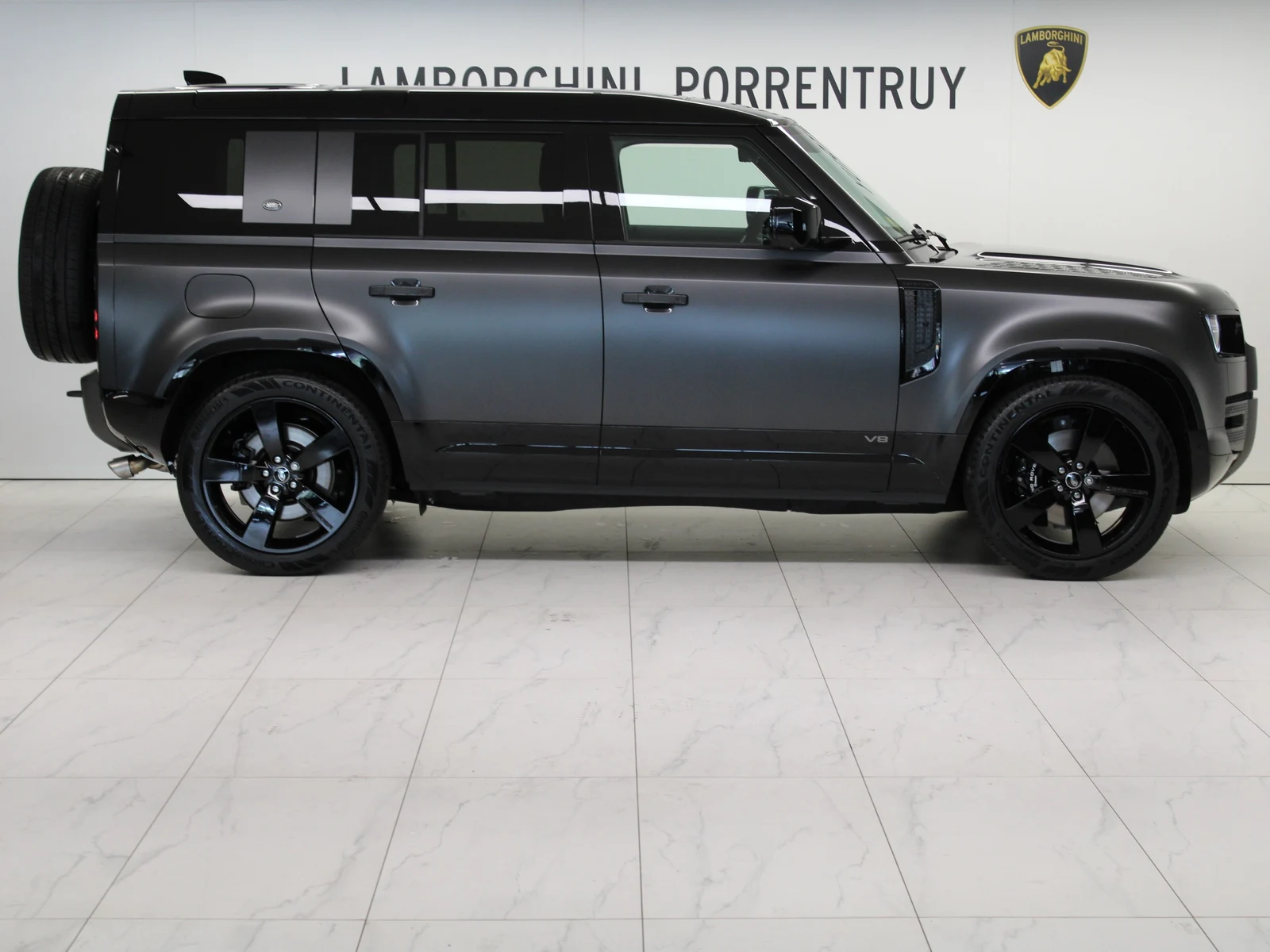 Land Rover Defender 110 V8 Carpathian Edition, 2/6