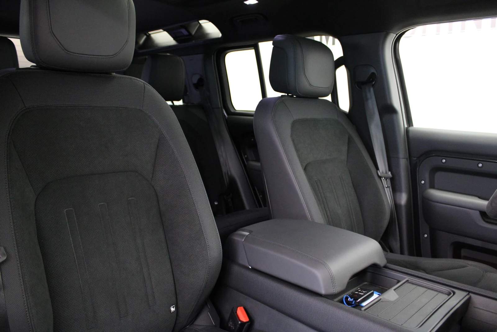 Land Rover Defender 110 V8 Carpathian Edition, 6/6