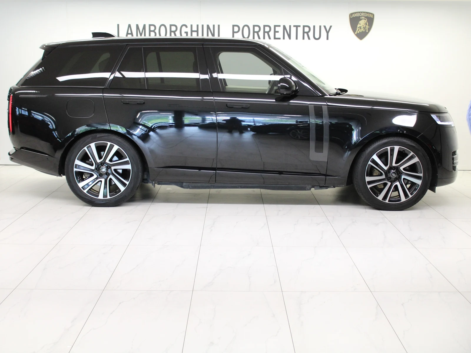 Land Rover Range Rover P440e HSE, 2/6