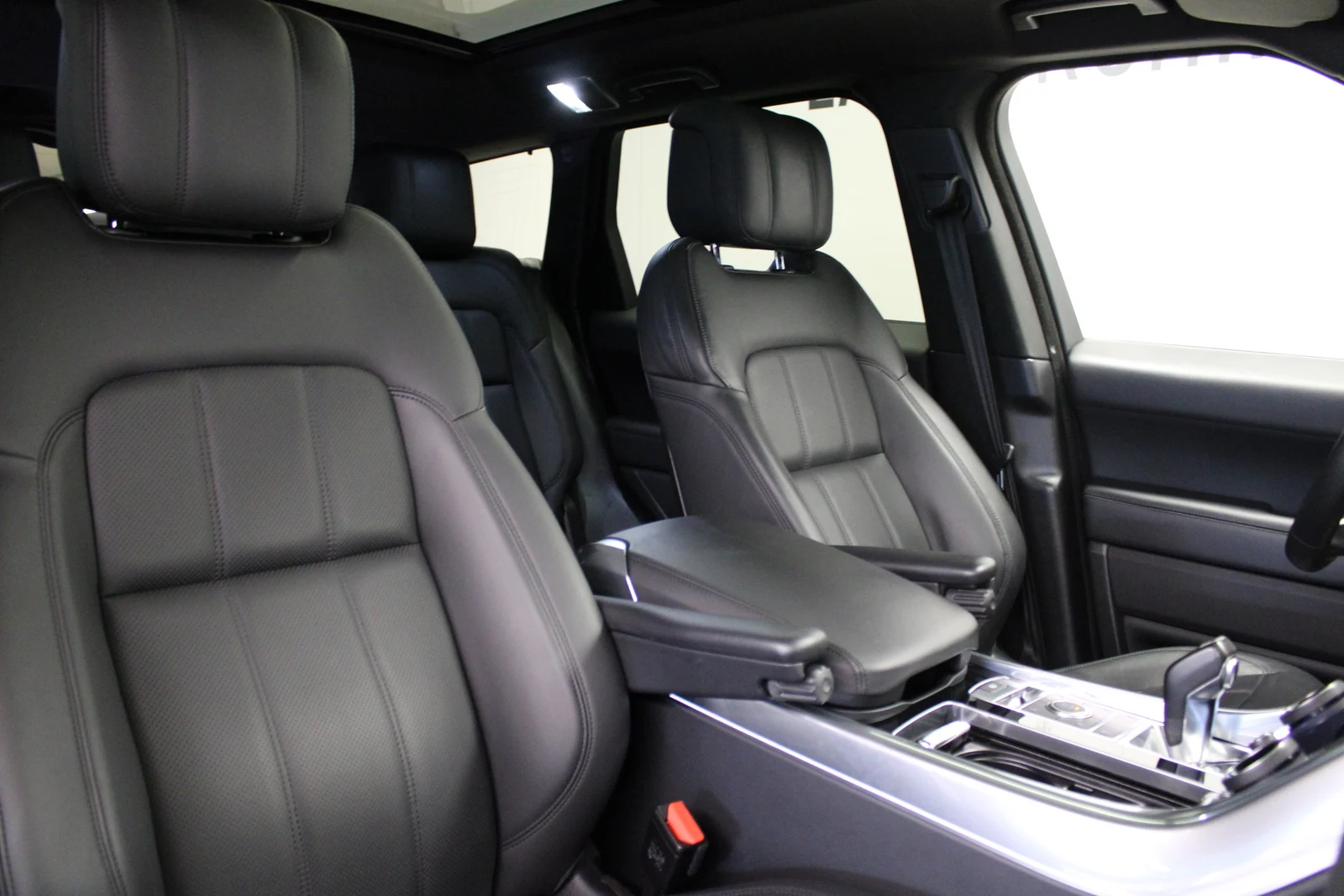 Land Rover Range Rover Sport SDV8 HSE Dynamic, 6/8