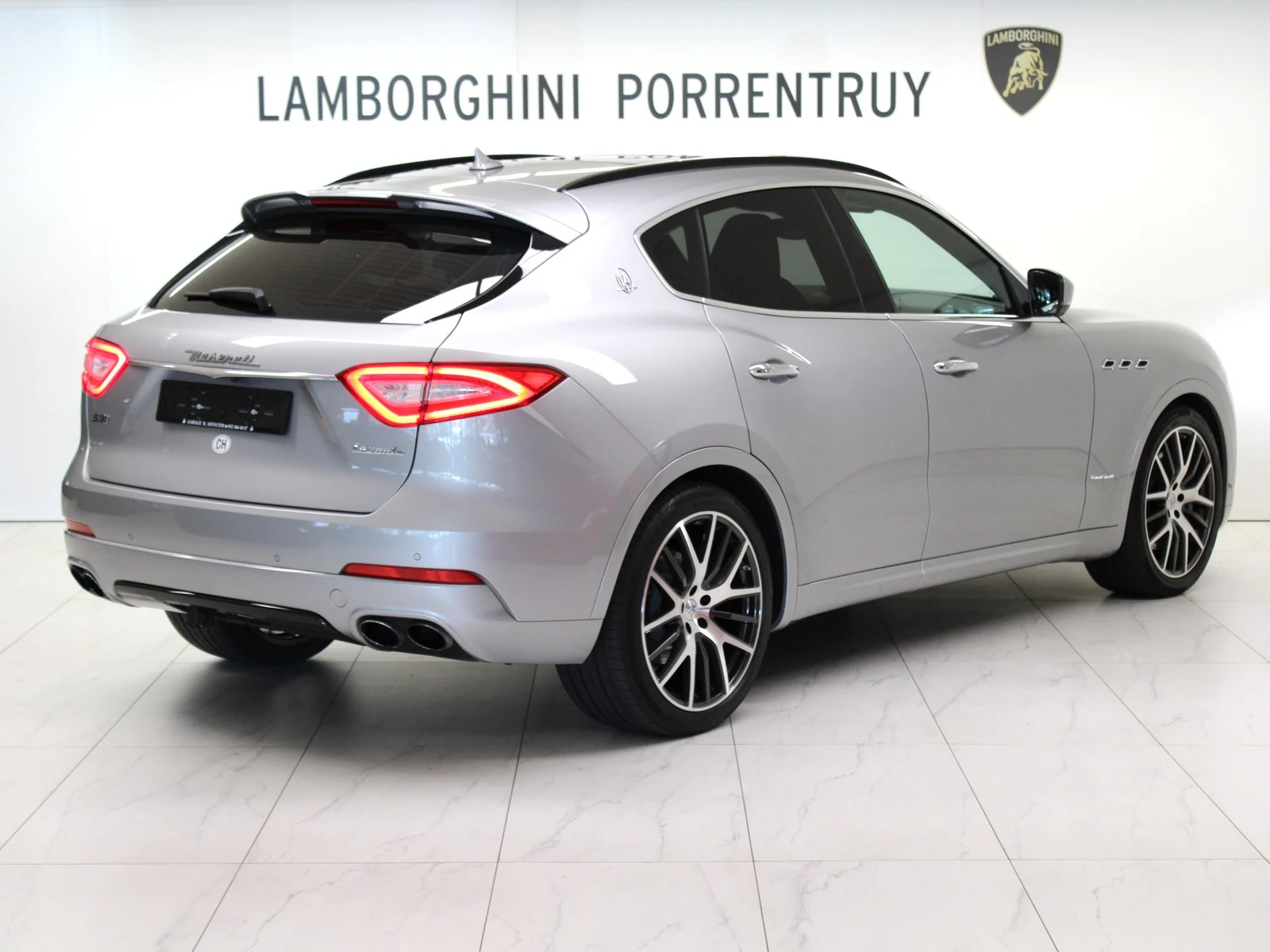 Maserati Levante S, 3/9