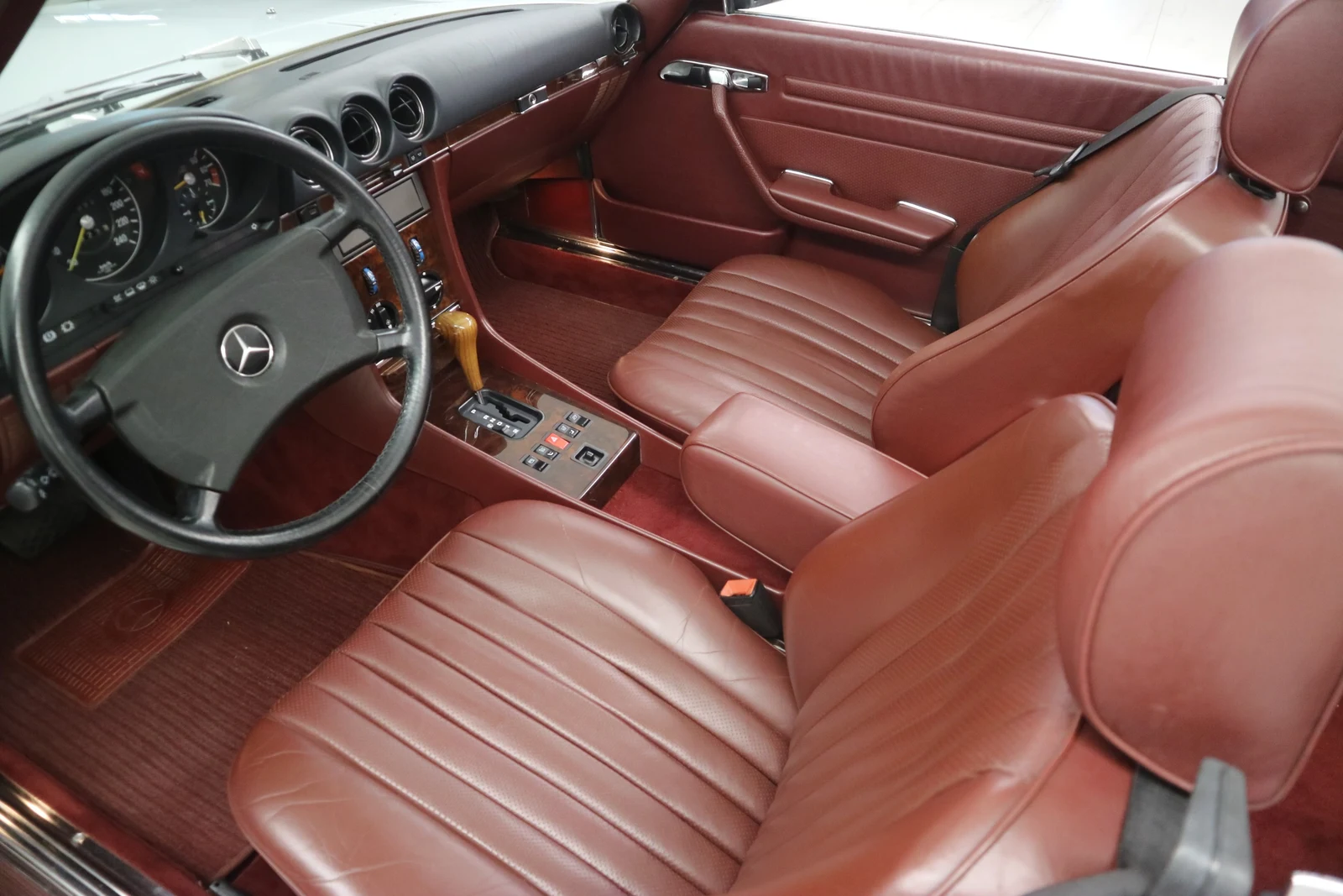 Mercedes-Benz 300 SL (R107), 10/10