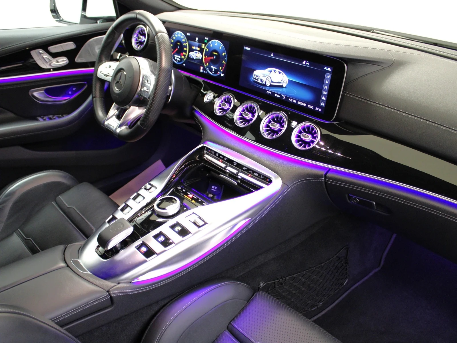 Mercedes-AMG GT 63 S 4MATIC+ 4-Door Coupé, 3/4