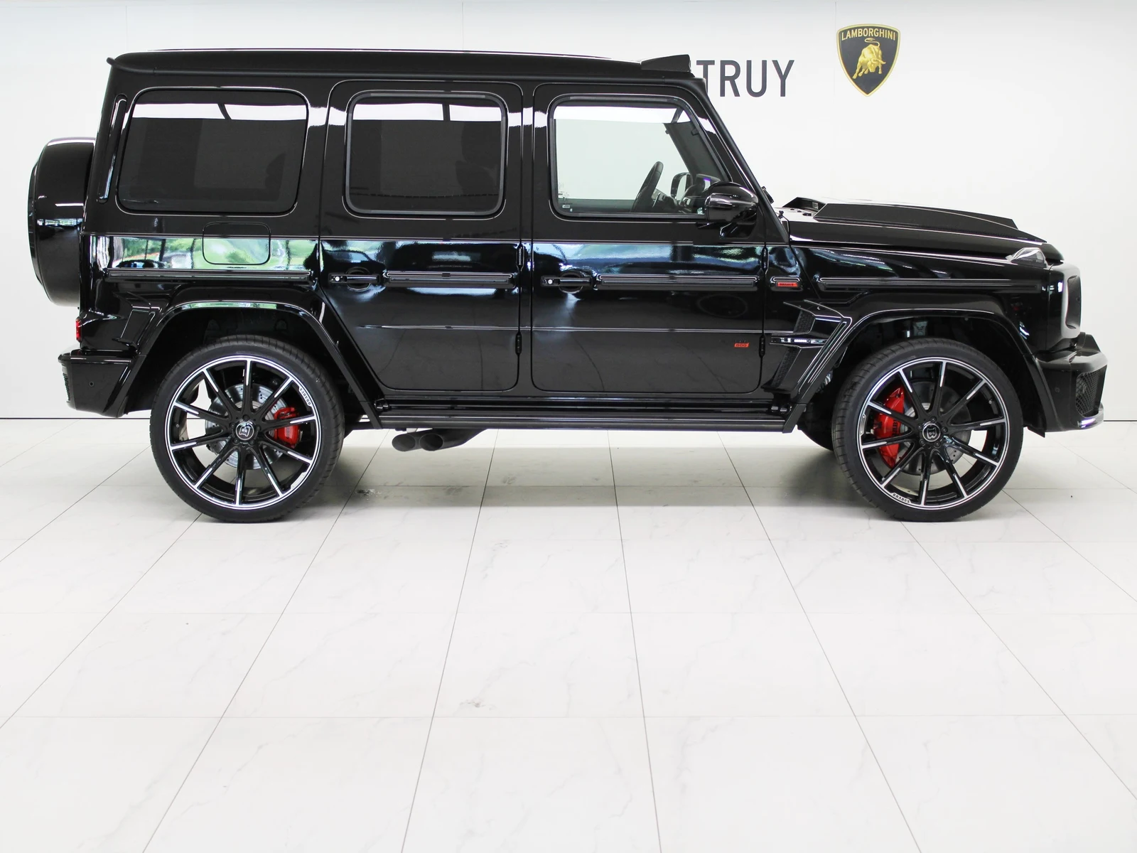 BRABUS 800 Widestar (G 63), 2/10