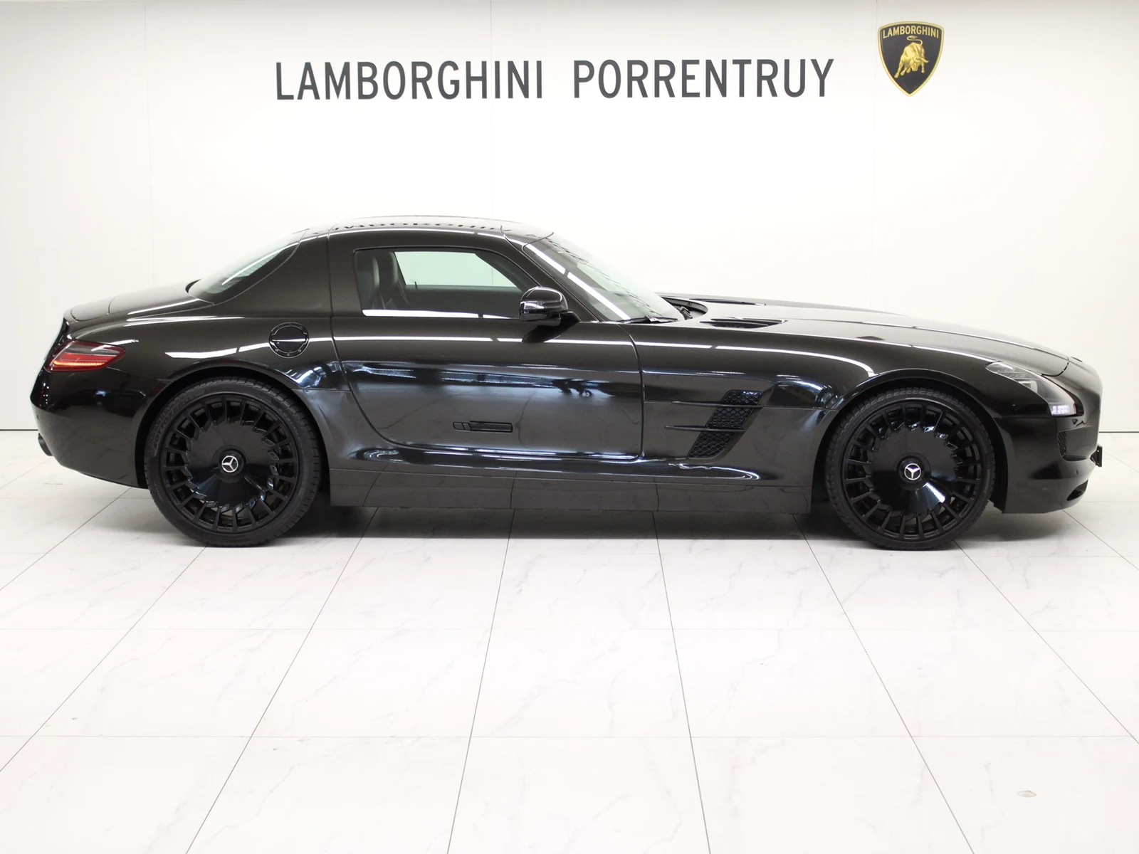 Mercedes-AMG SLS, 2/8