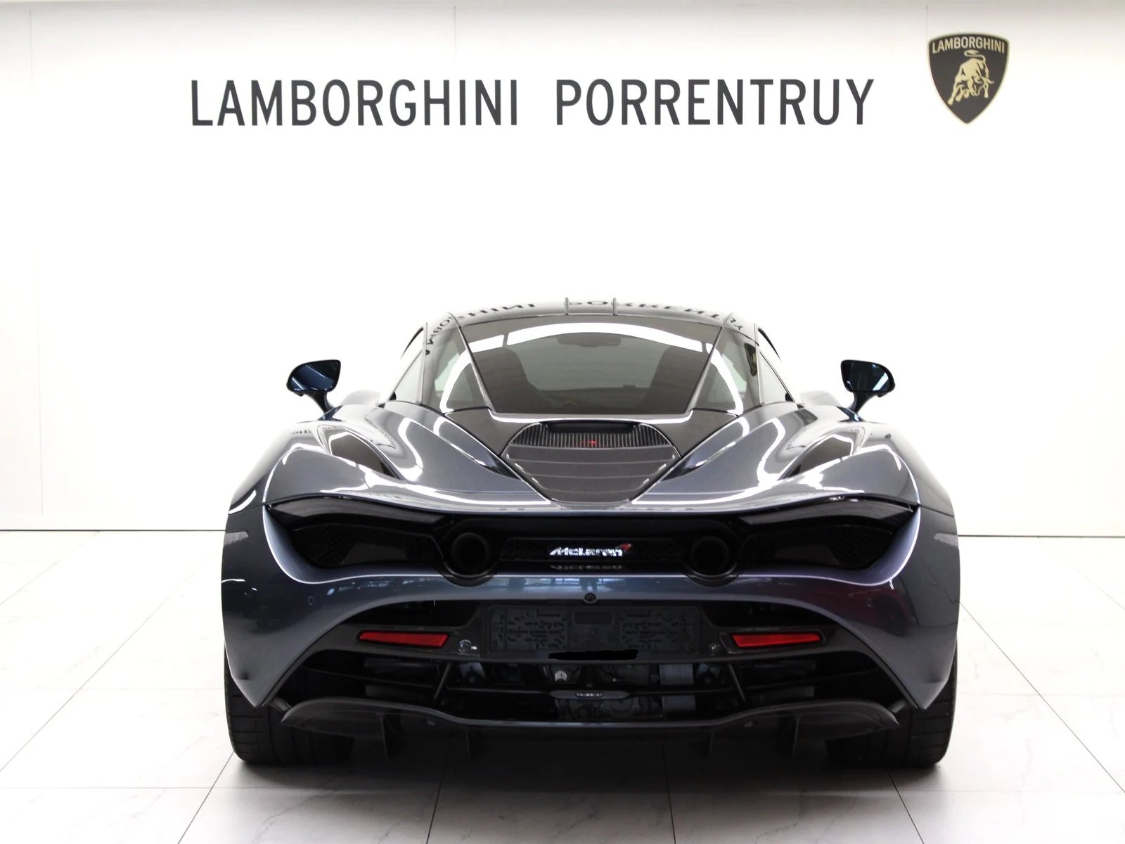 McLaren 720S, 4/8