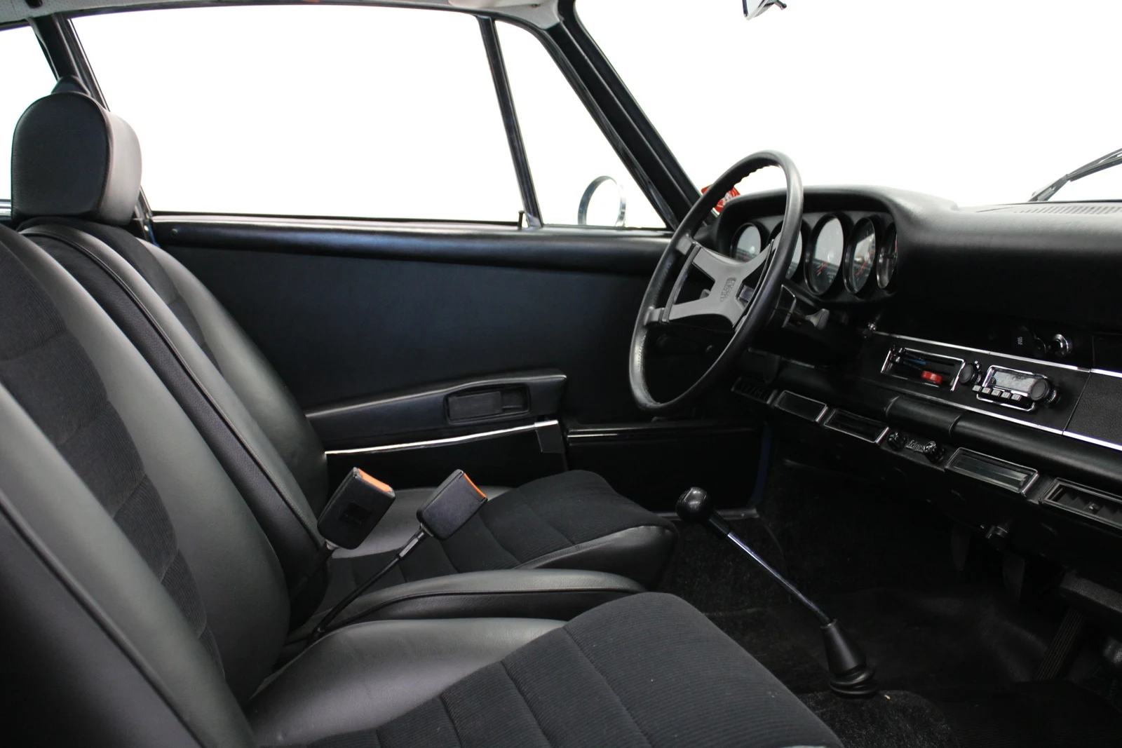 Porsche 911 2.4 S, 7/7