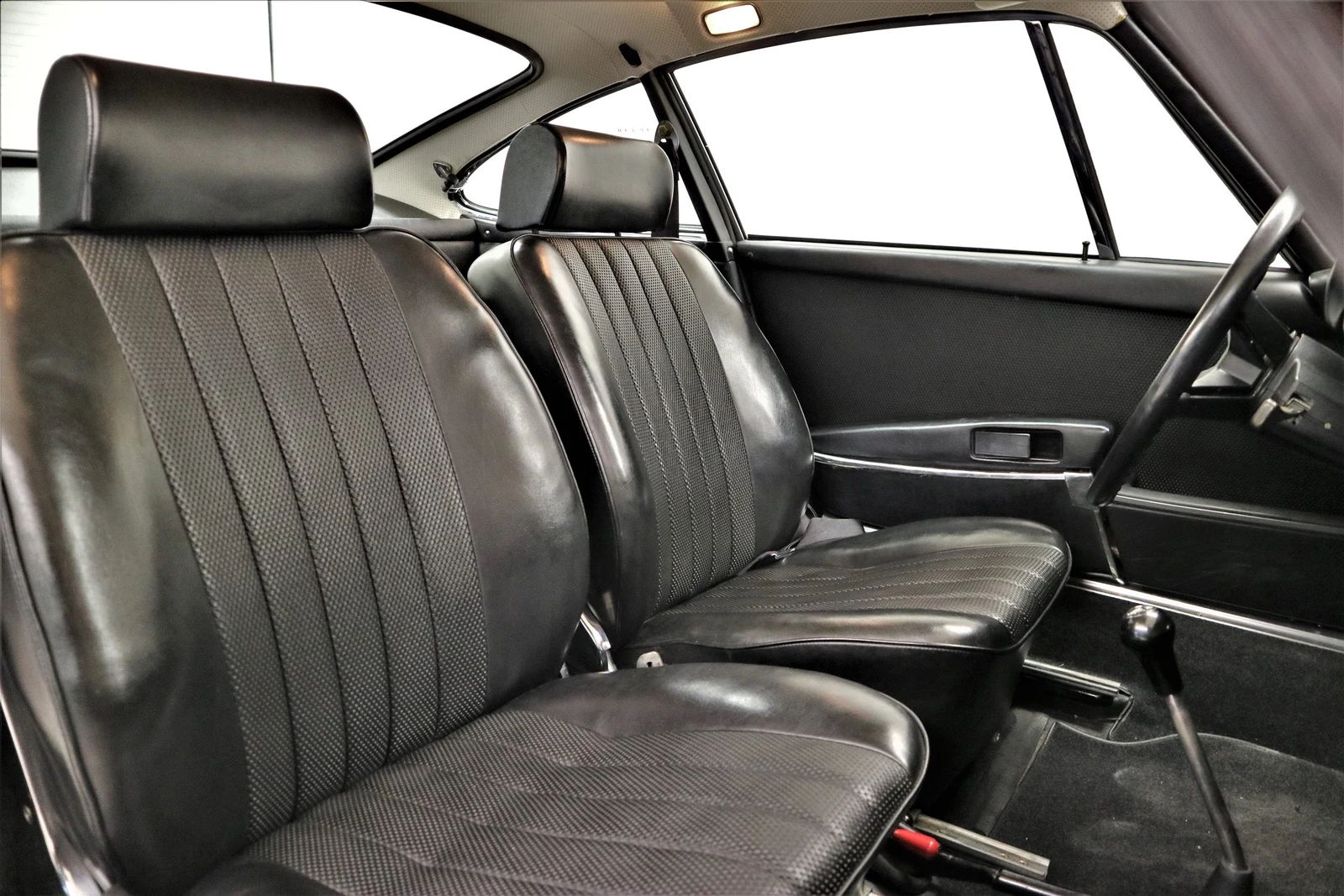 Porsche 911 S 2.2, 6/8