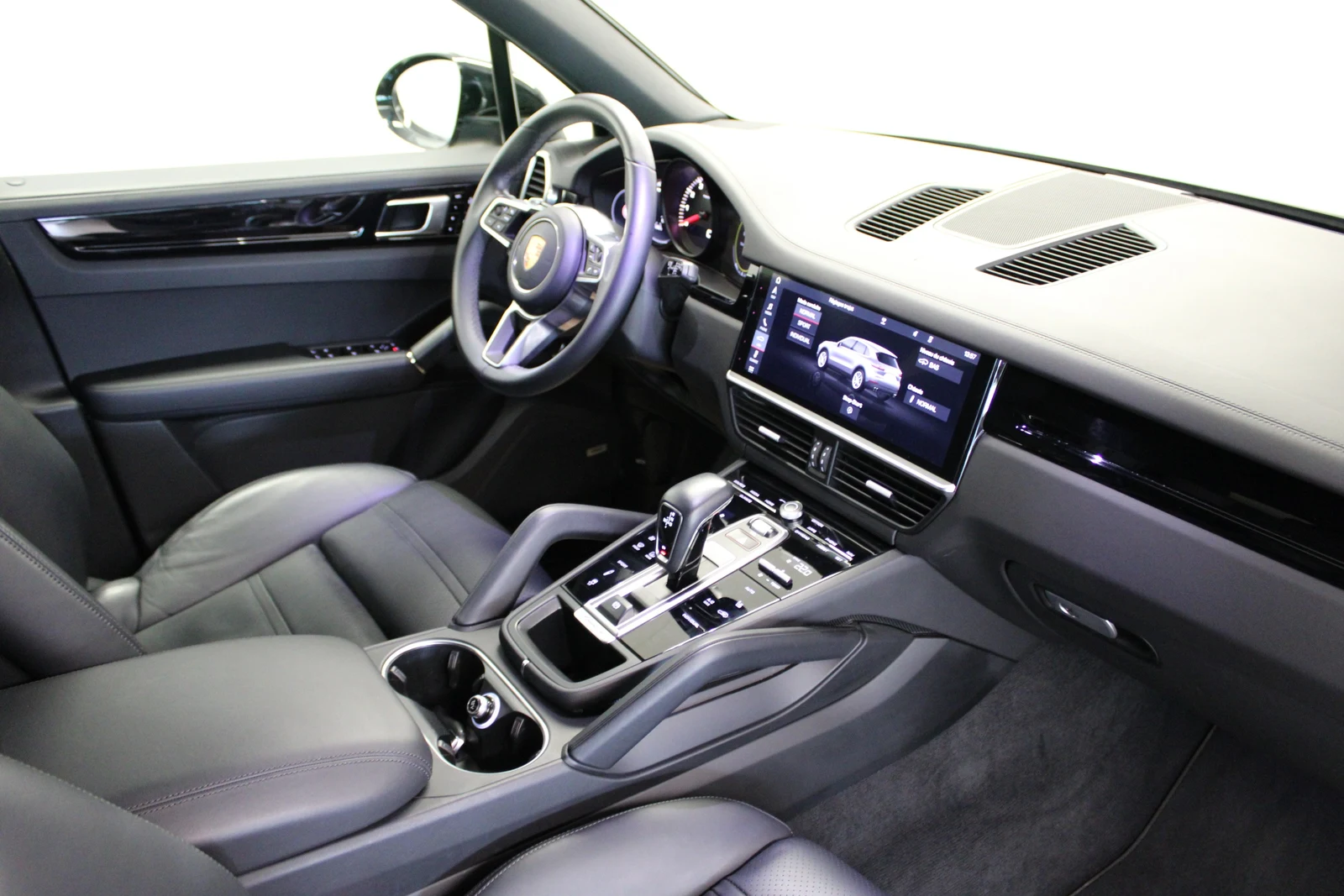 Porsche Cayenne (E3), 6/7