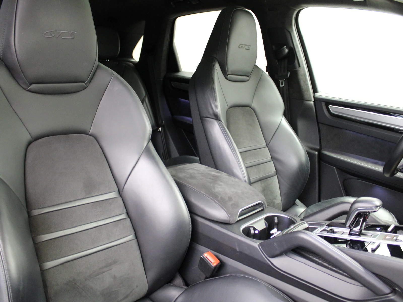 Porsche Cayenne GTS (E3), 8/8
