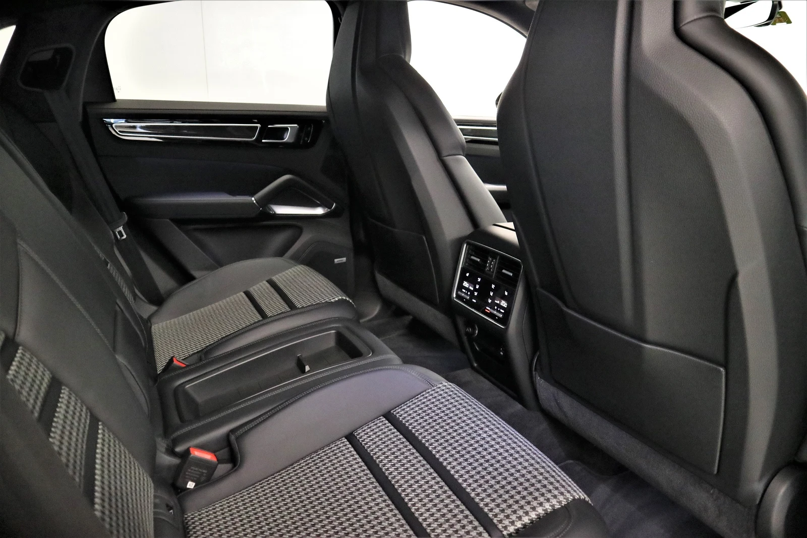 Porsche Cayenne Turbo Coupé, 9/9