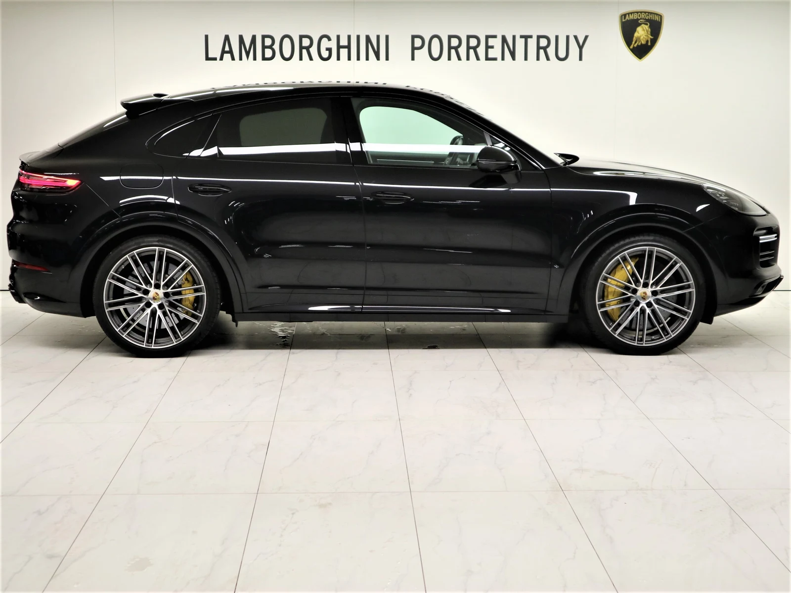 Porsche Cayenne Turbo S E-Hybrid Coupé, 2/9