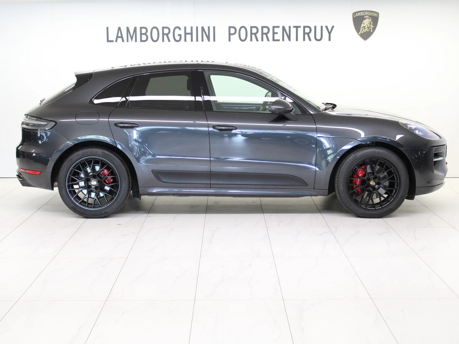 Porsche Macan GTS, 2/8