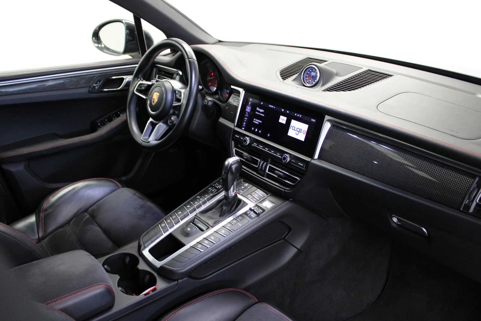 Porsche Macan GTS, 6/8