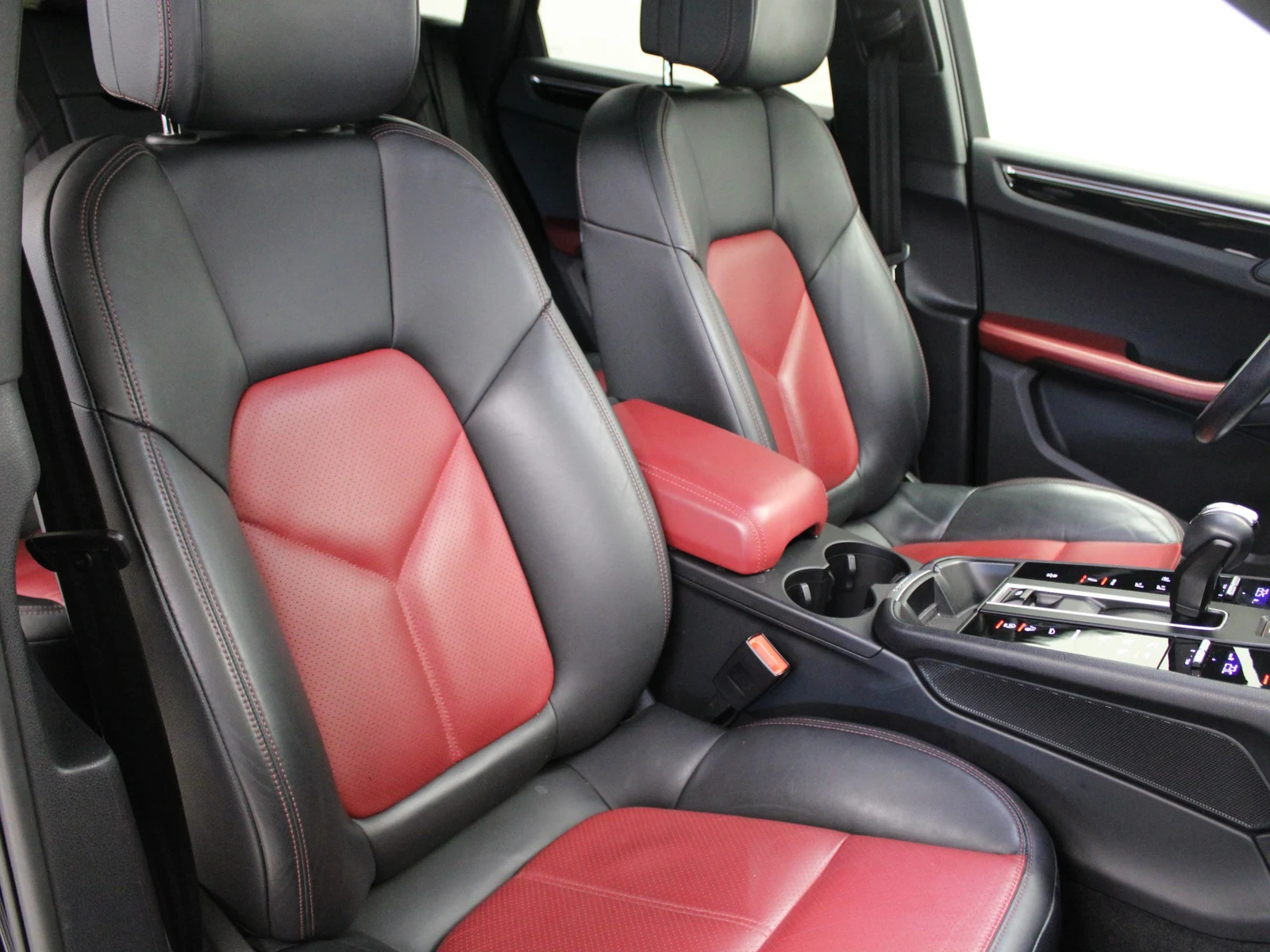 Porsche Macan S, 6/7