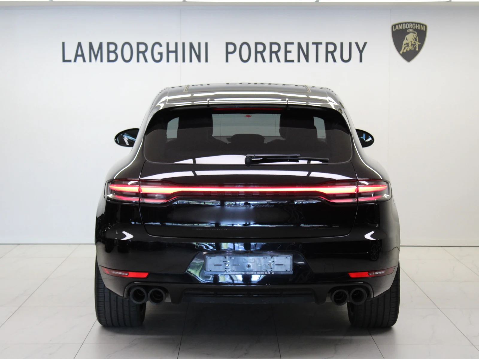Porsche Macan Turbo, 4/7