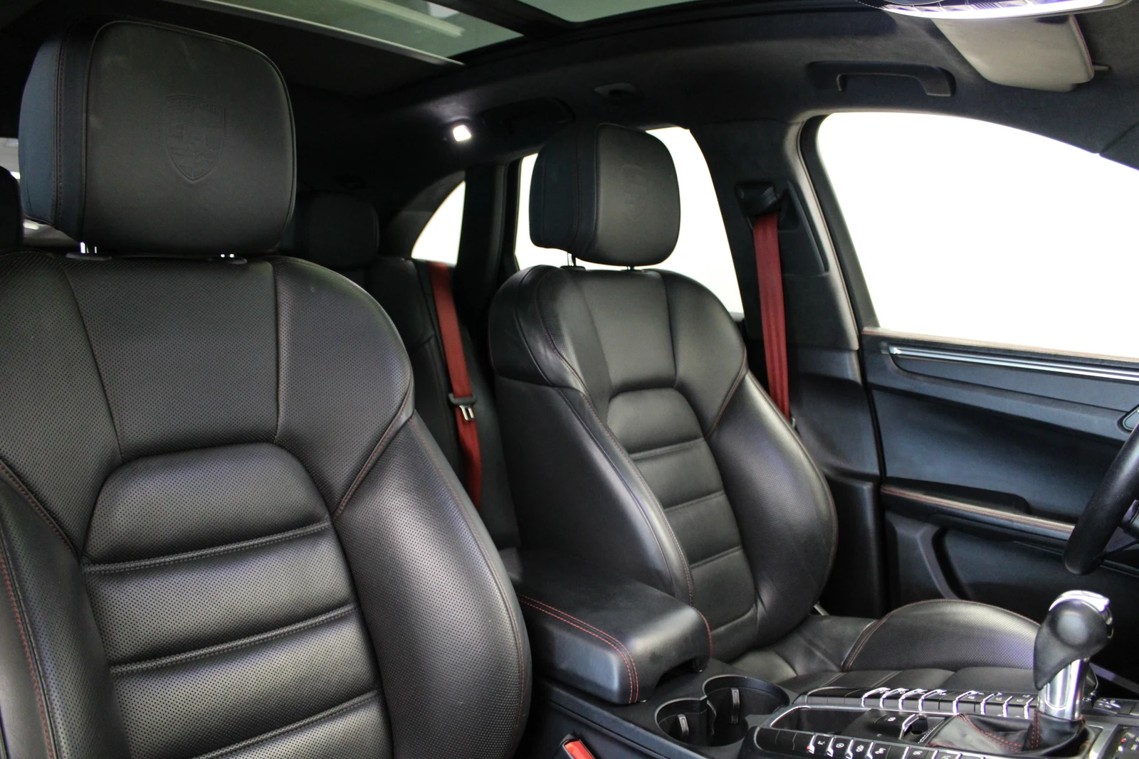 Porsche Macan Turbo, 6/7