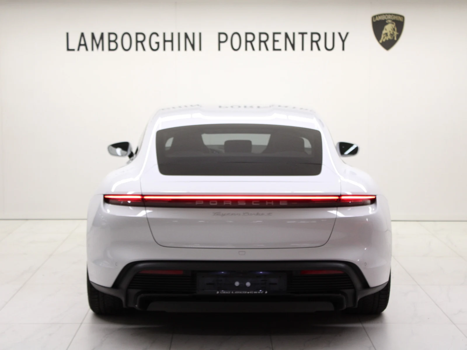 Porsche Taycan Turbo S, 5/9