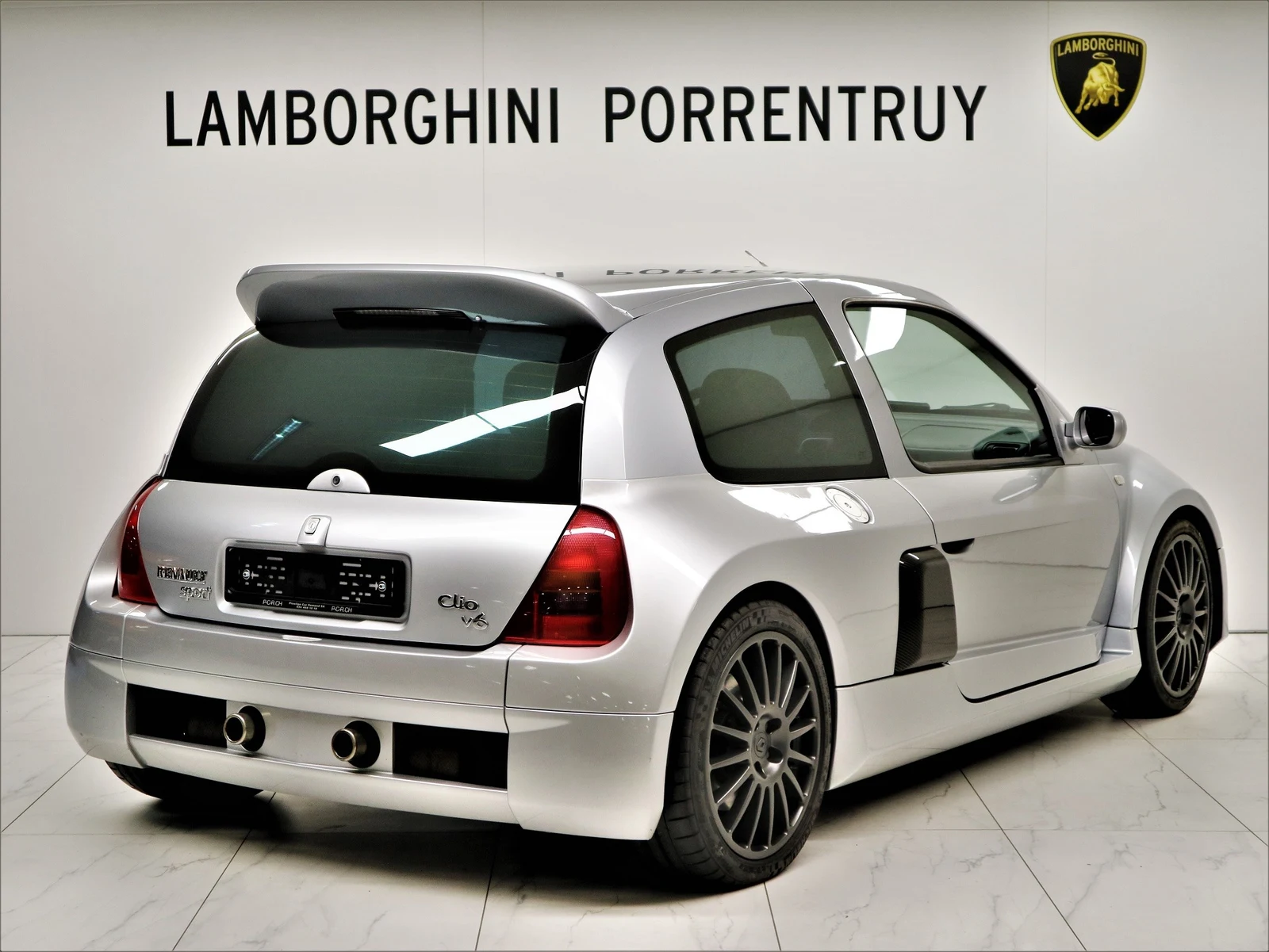 Renault Clio V6, 3/7