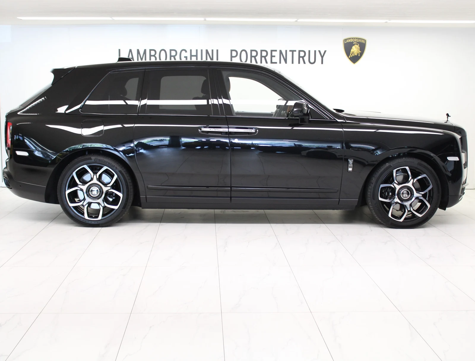 Rolls-Royce Cullinan Black Badge, 2/10