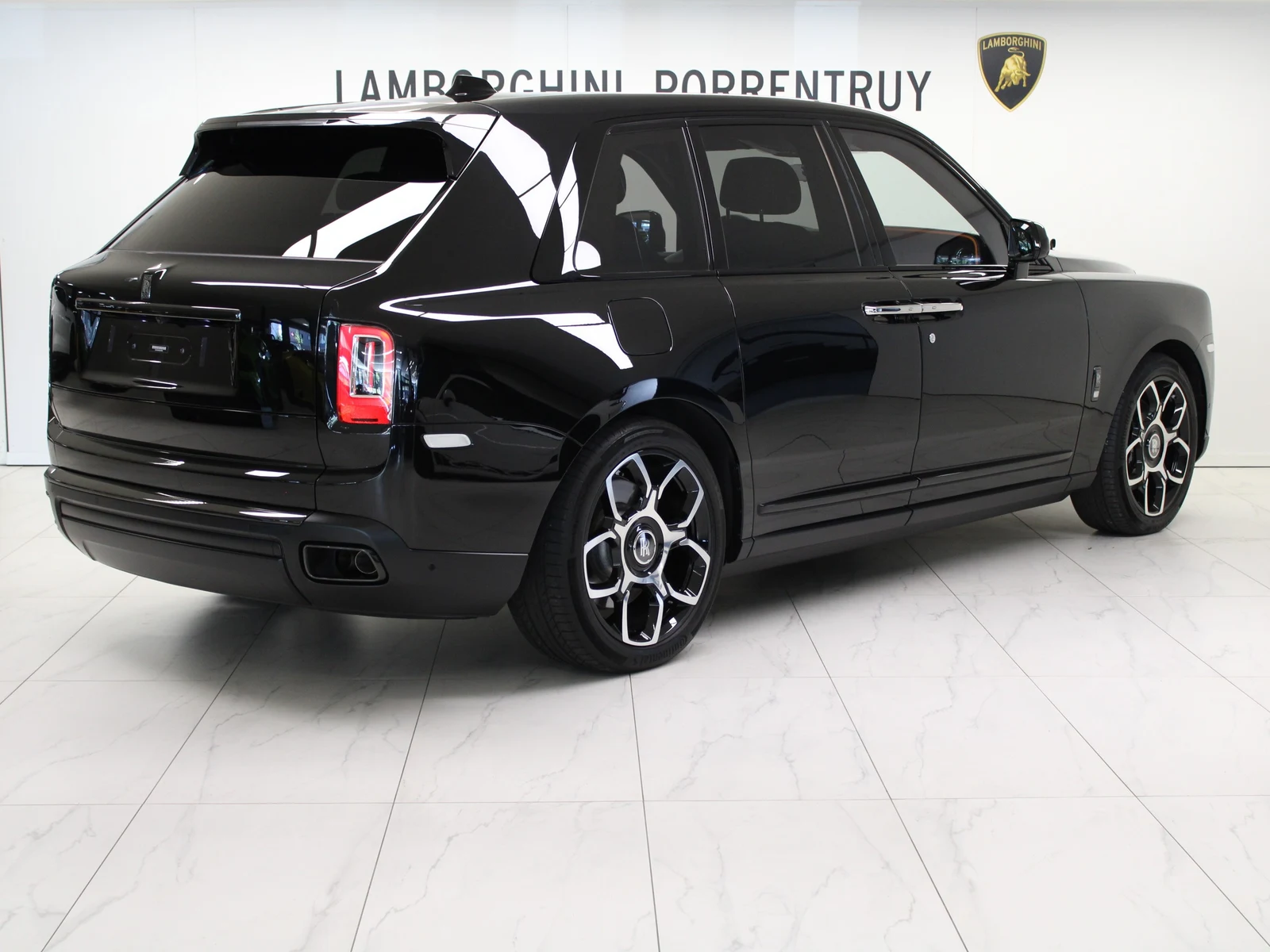 Rolls-Royce Cullinan Black Badge, 3/10