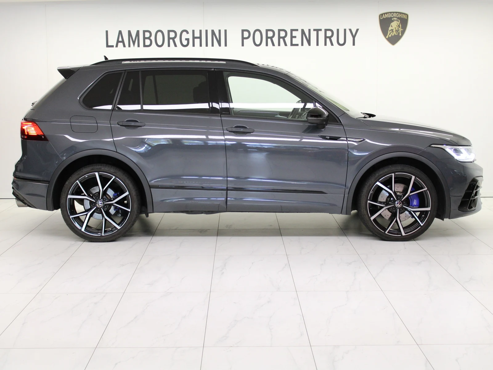 Volkswagen Tiguan R, 2/8