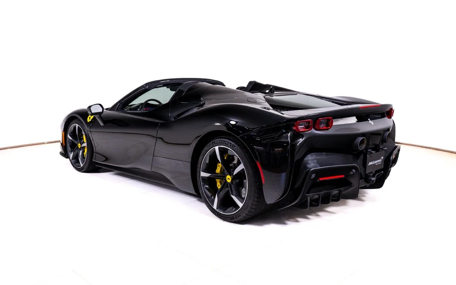 2022 Ferrari SF90 Spider, 5/30
