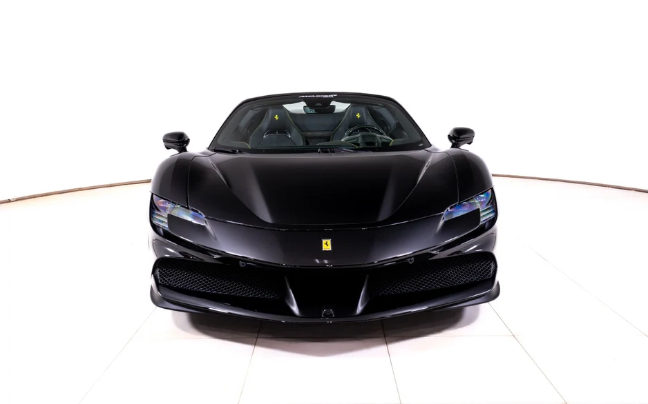 2022 Ferrari SF90 Spider, 10/30