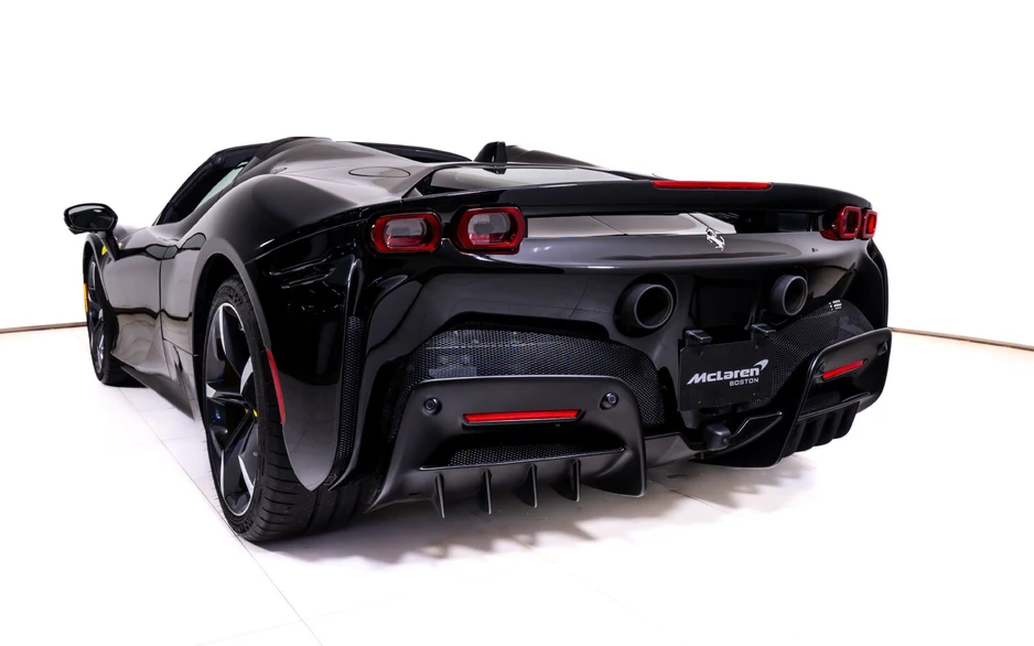 2022 Ferrari SF90 Spider, 12/30