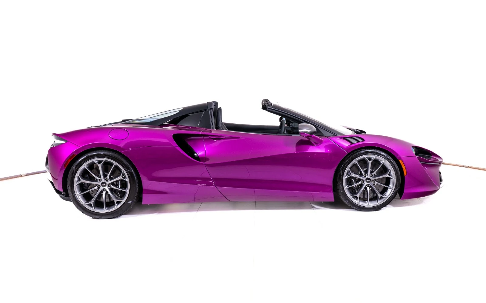 2027 McLaren Artura Spider, 8/28