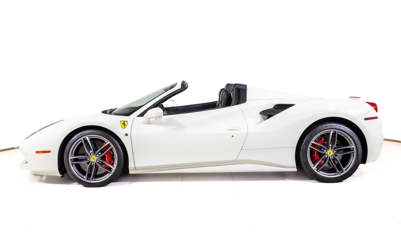 2017 Ferrari 488 Spider, 2/27