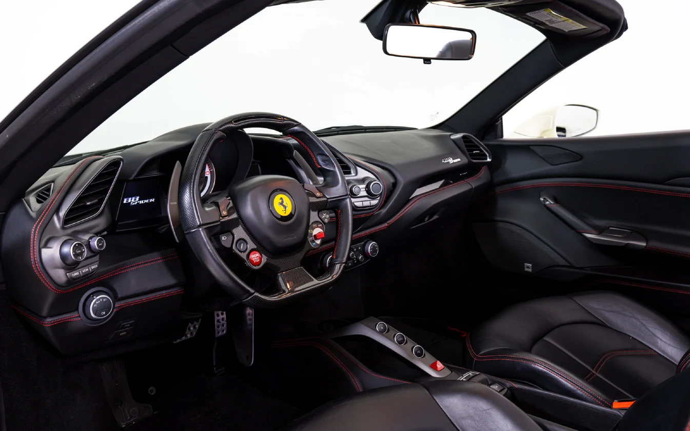 2017 Ferrari 488 Spider, 19/27