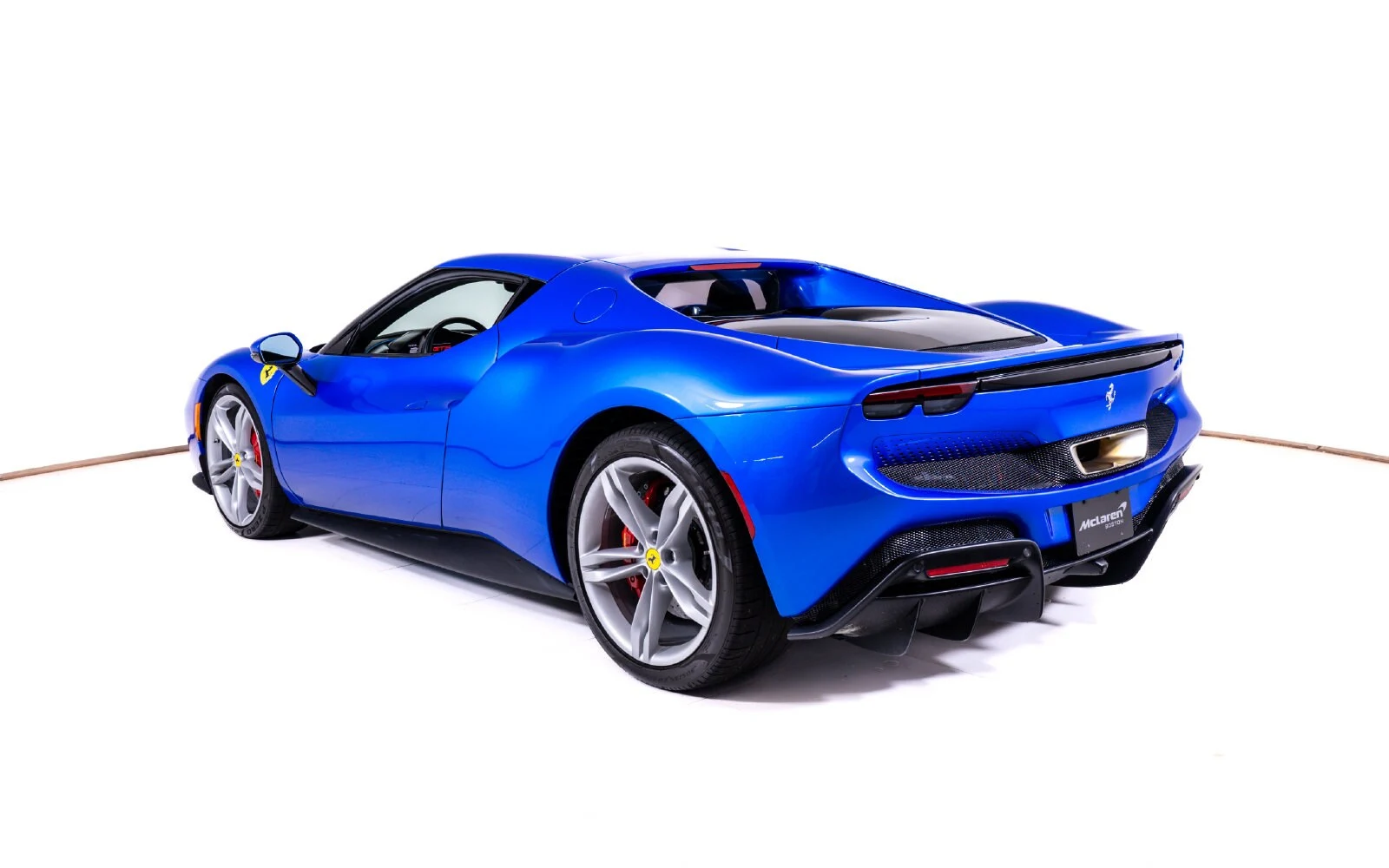 2022 Ferrari 296 GTB, 3/26