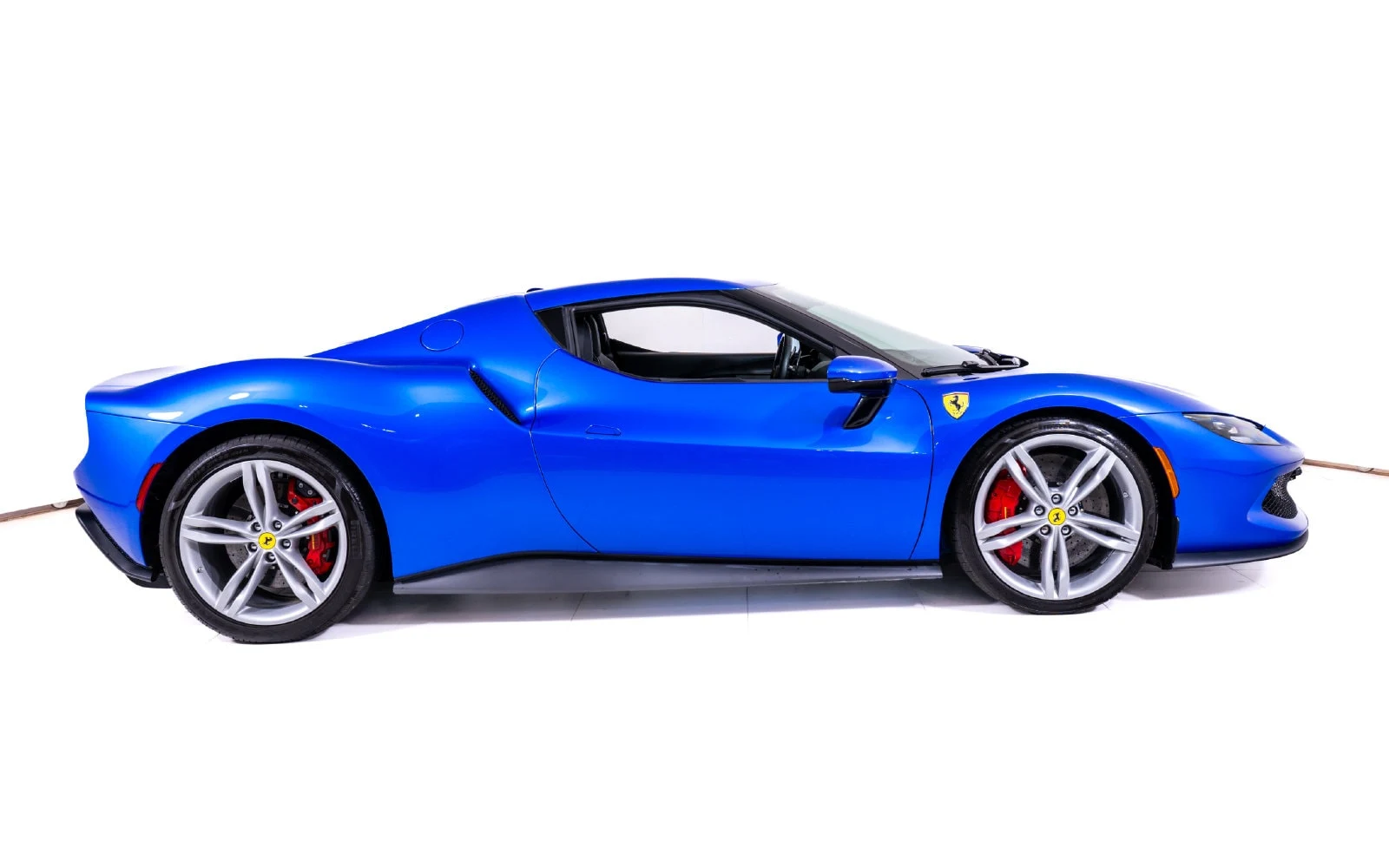 2022 Ferrari 296 GTB, 6/26